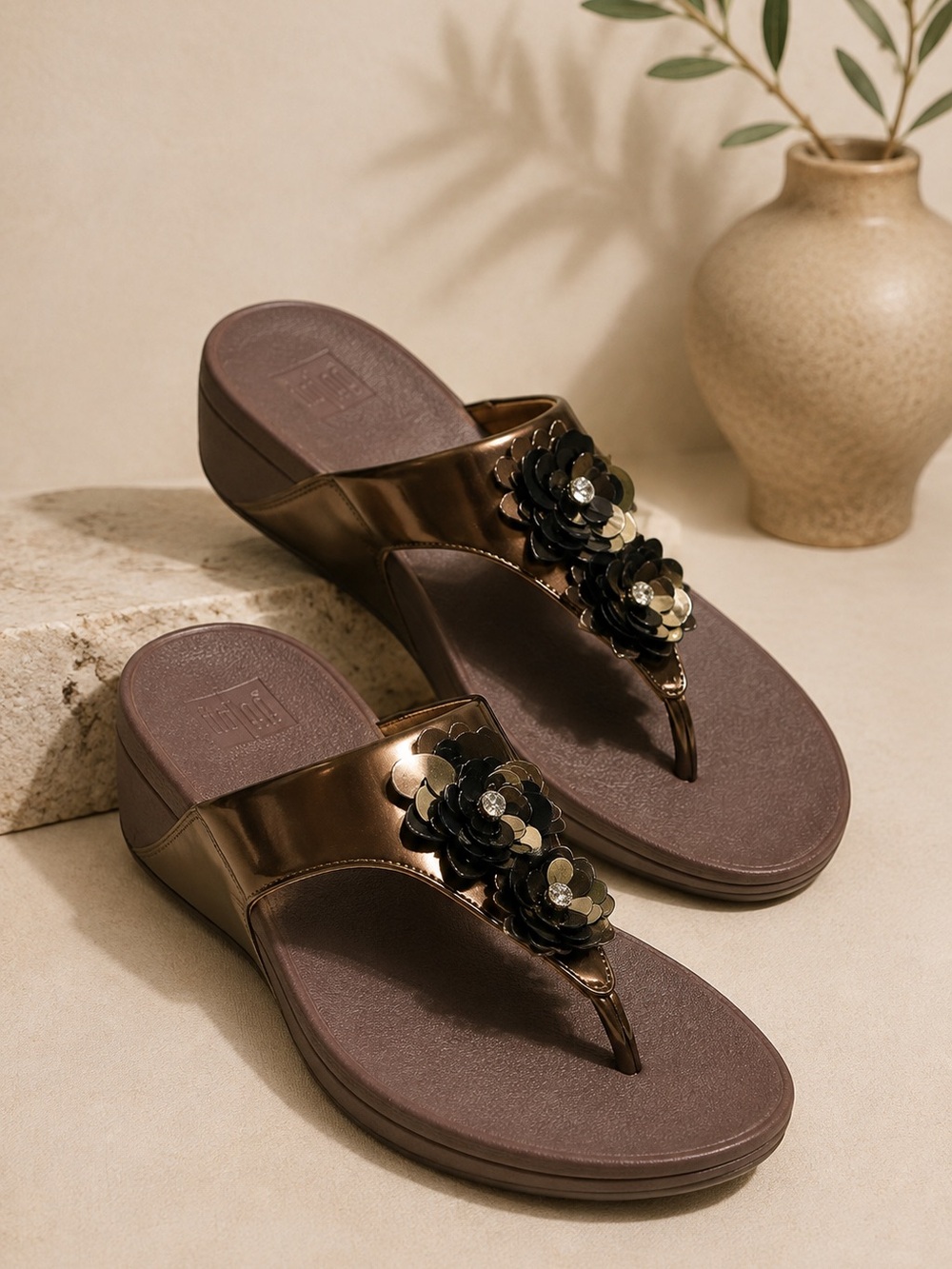 FITFLOP Metallic Bronze SLIDES SANDALS With Sequin Flower, Size 9 / EU 41